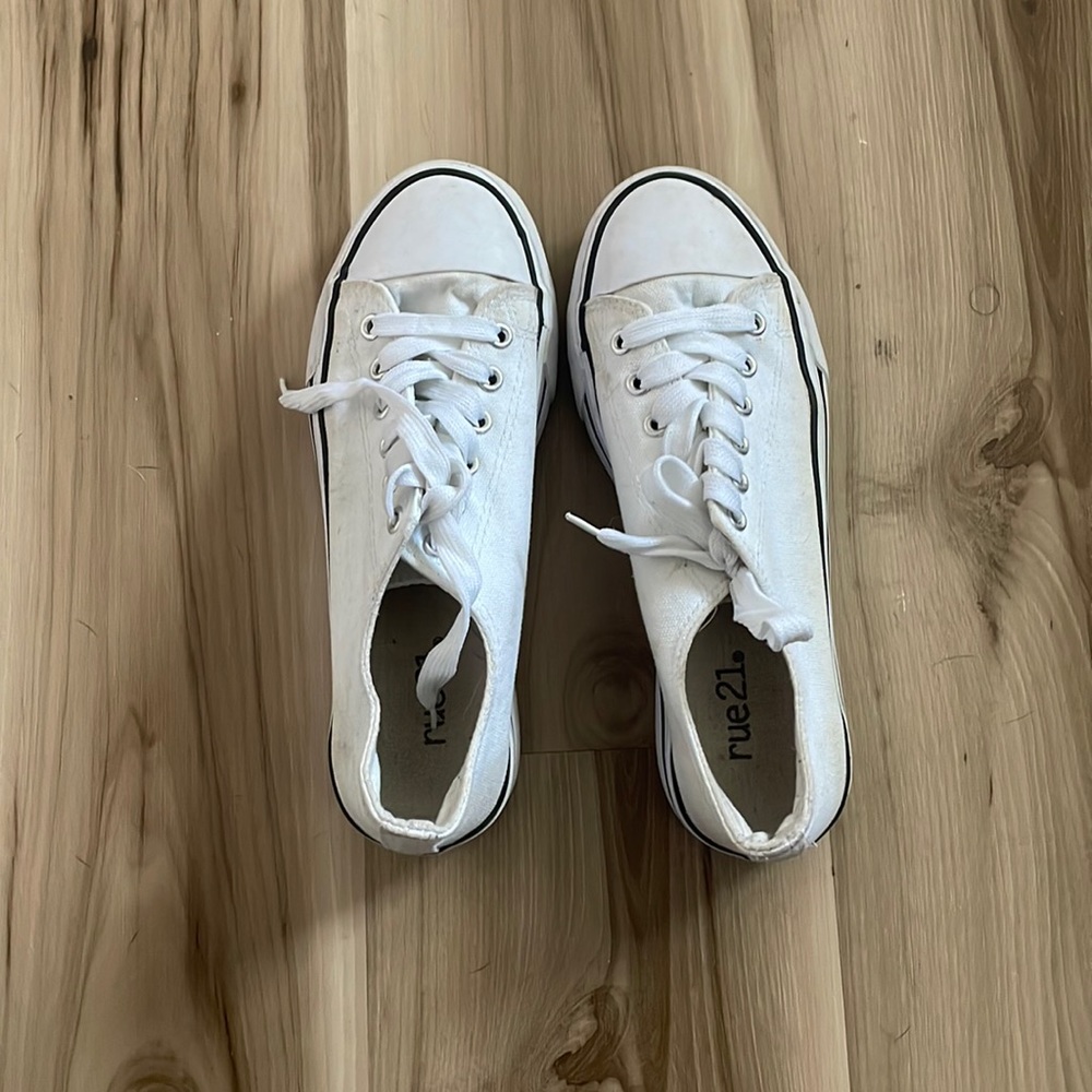 Platform sneakers